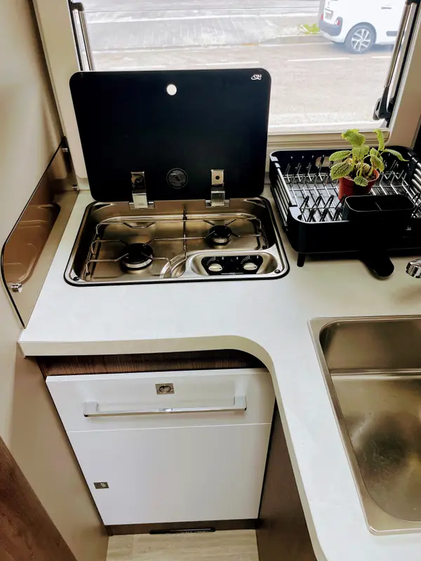 Cocina con fregadero